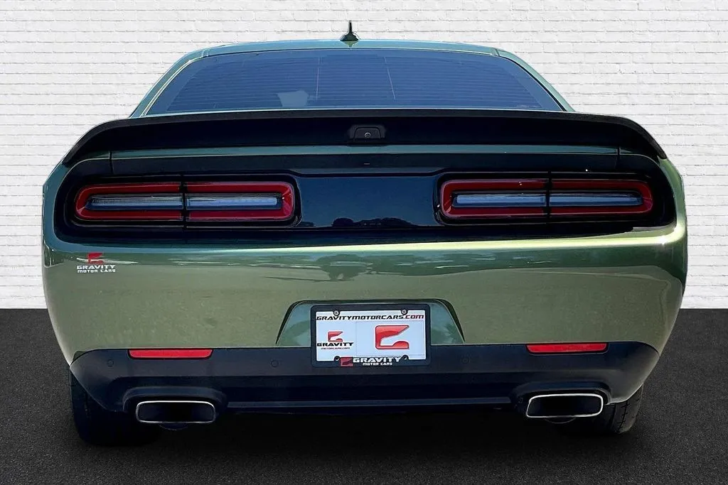 Dodge Challenger photo 5