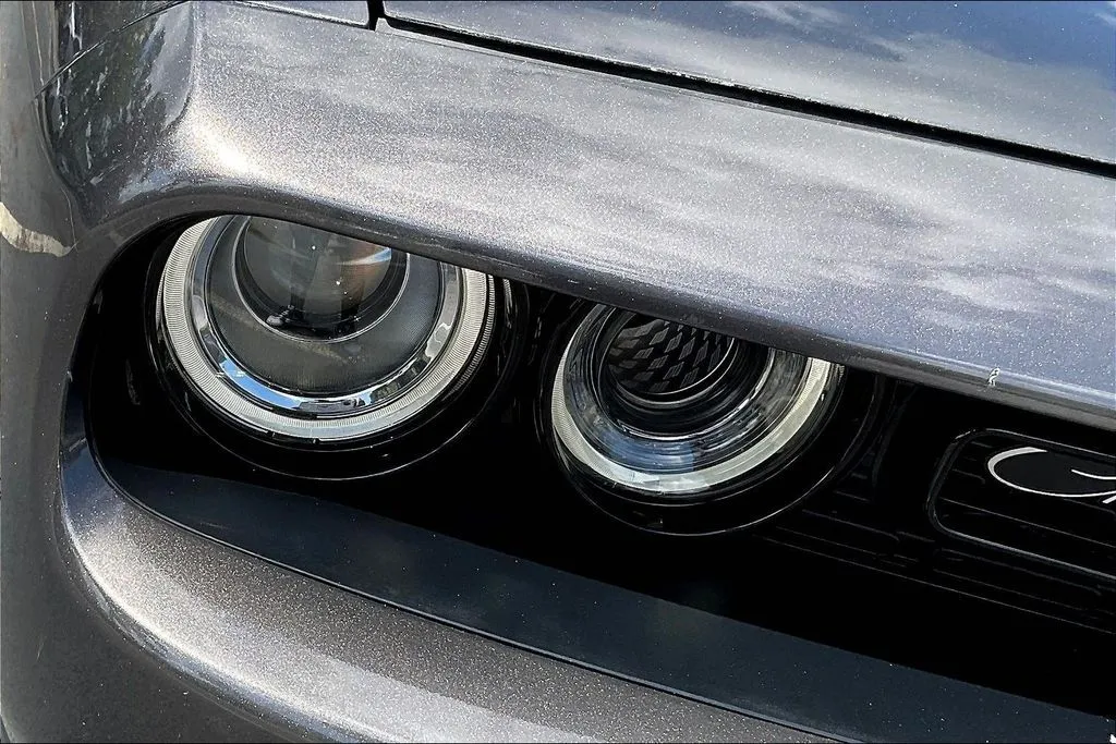 Dodge Challenger photo 27