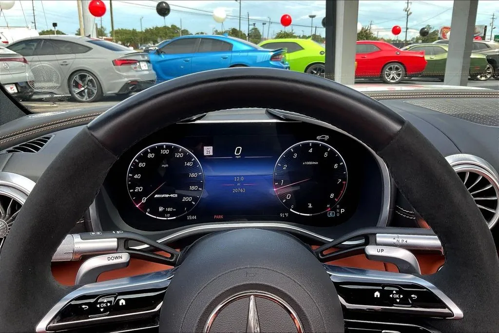 Mercedes-Benz SL-Class photo 12