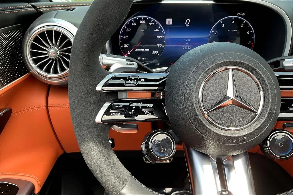 Mercedes-Benz SL-Class photo 10