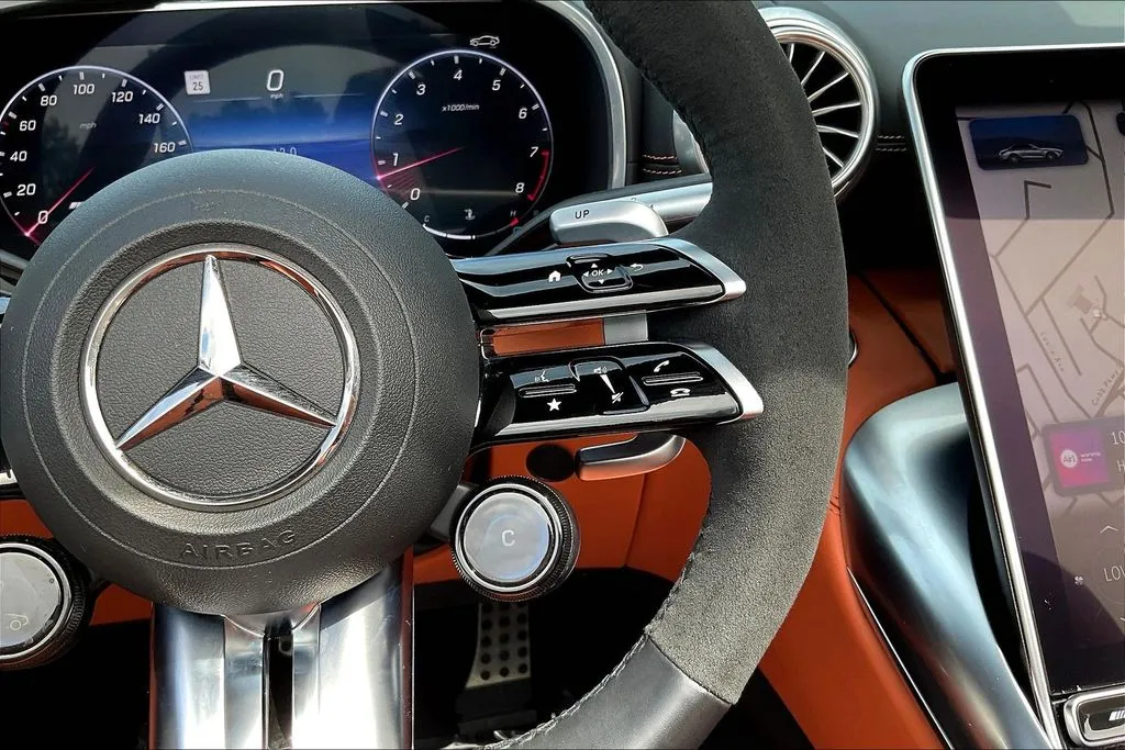 Mercedes-Benz SL-Class photo 11