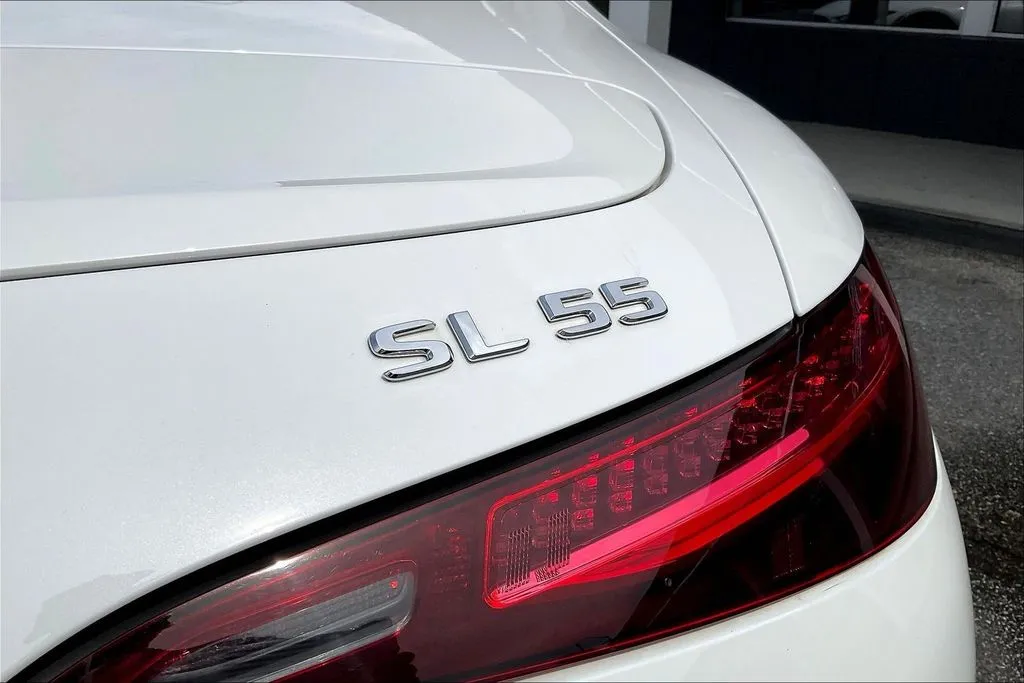 Mercedes-Benz SL-Class photo 23