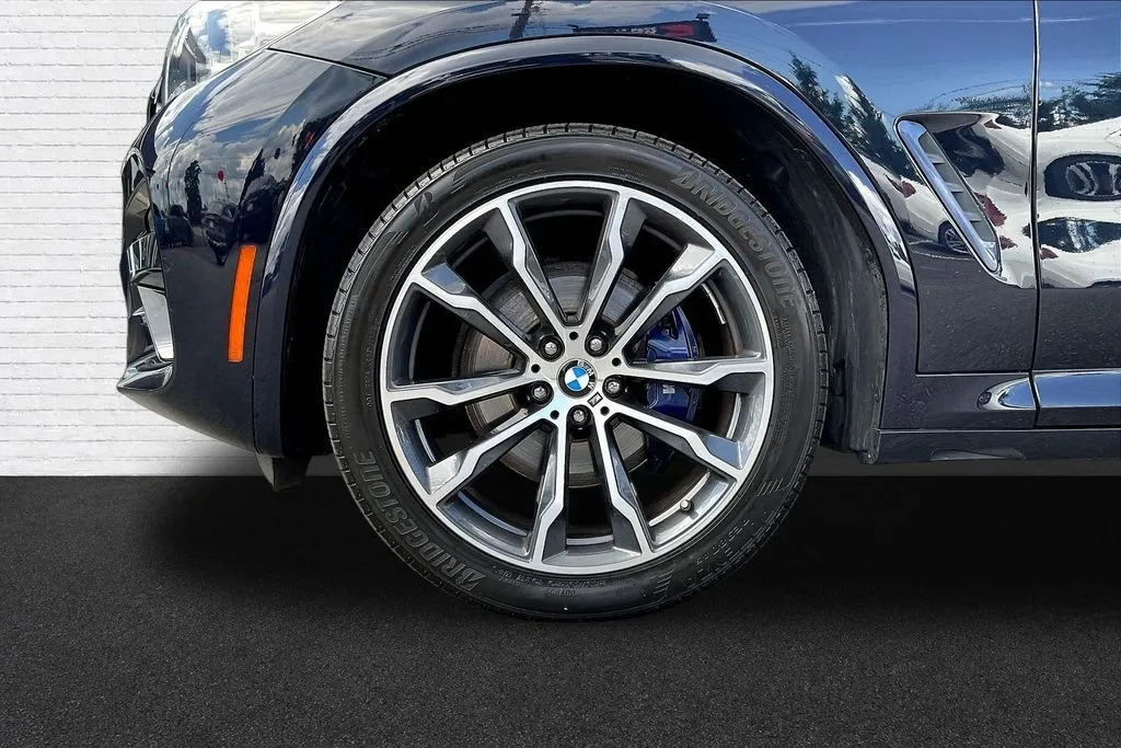 BMW X4 photo 31