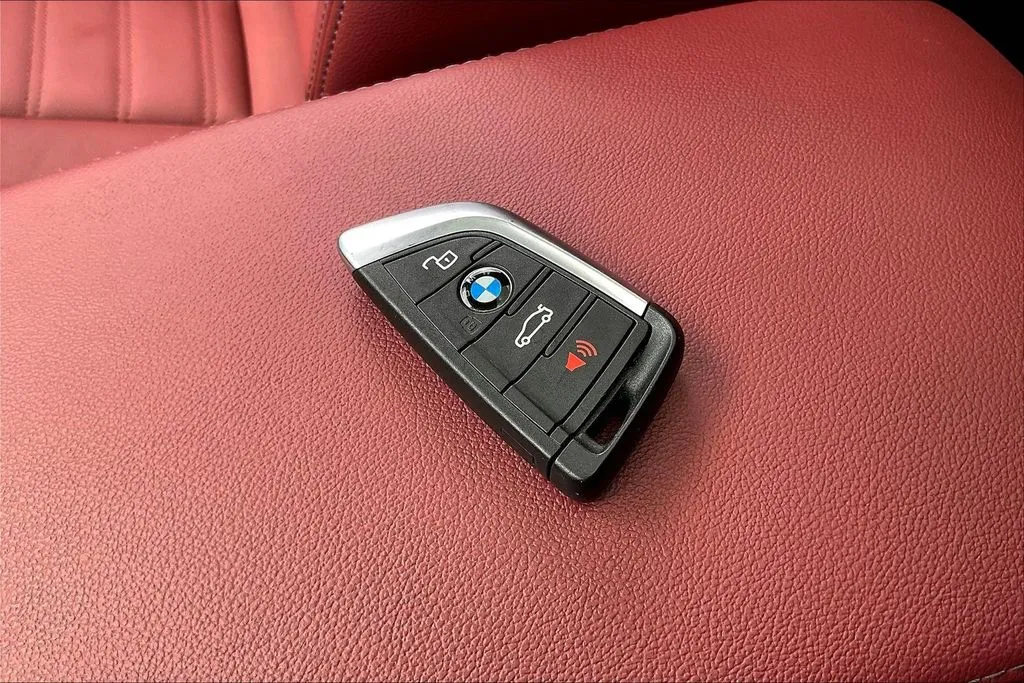 BMW X4 photo 32