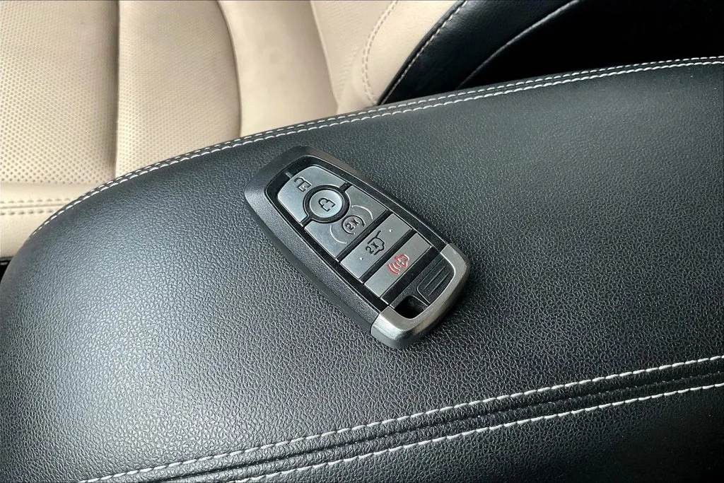 Ford Escape photo 32