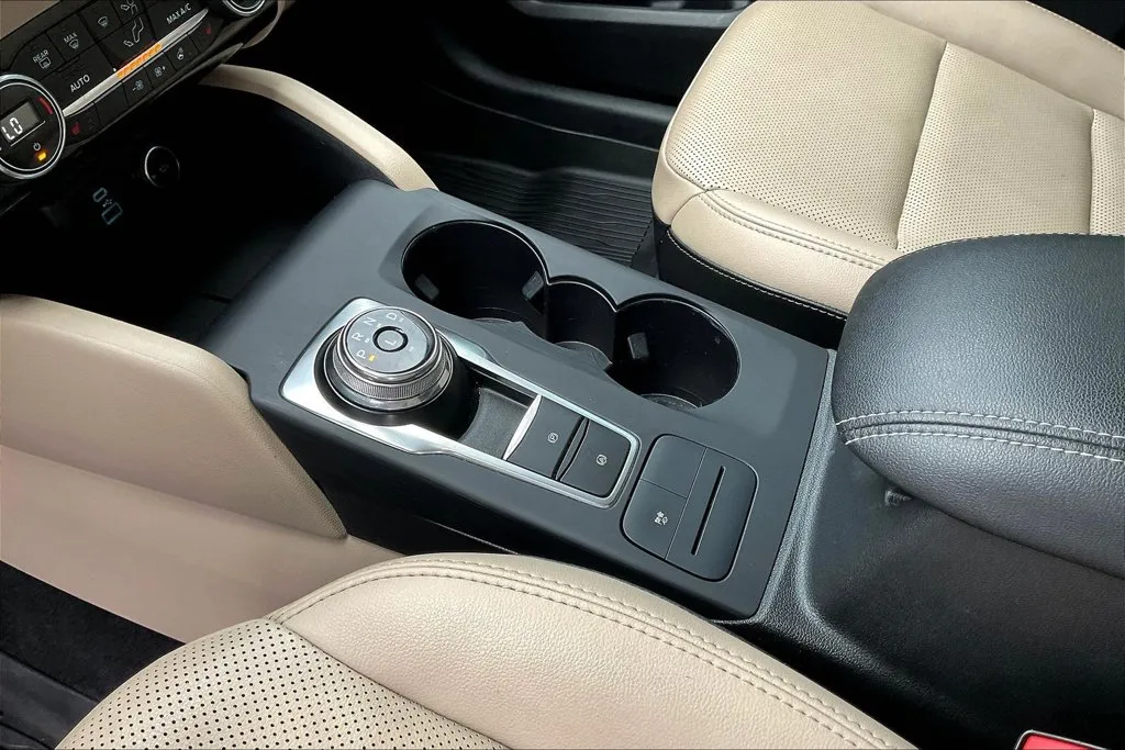 Ford Escape photo 18