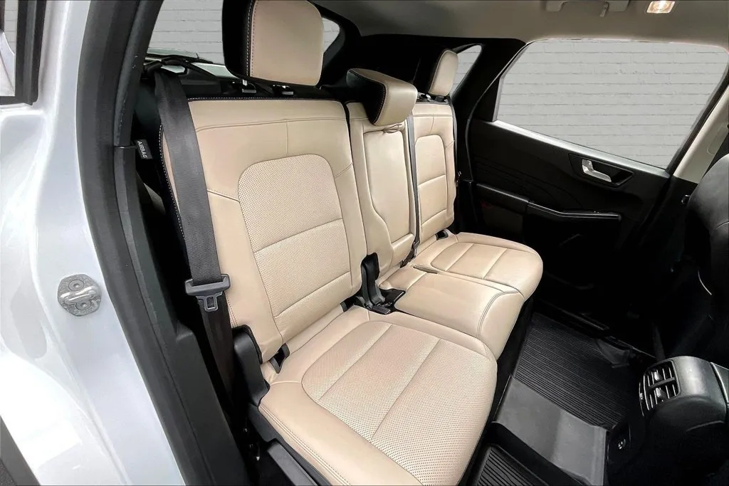 Ford Escape photo 24