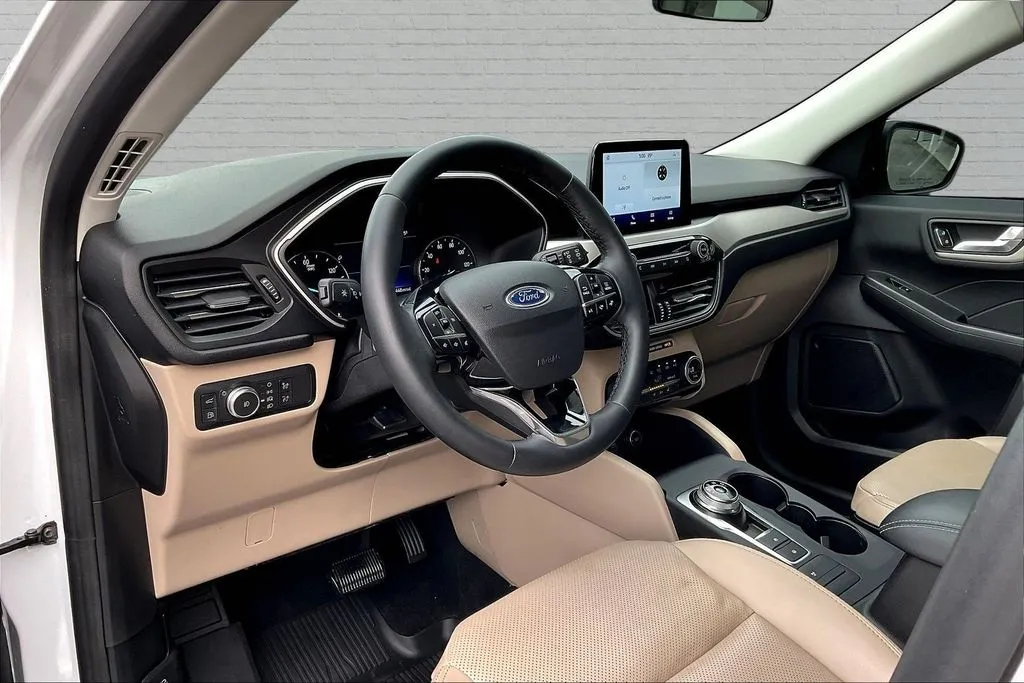 Ford Escape Hybrid photo 17