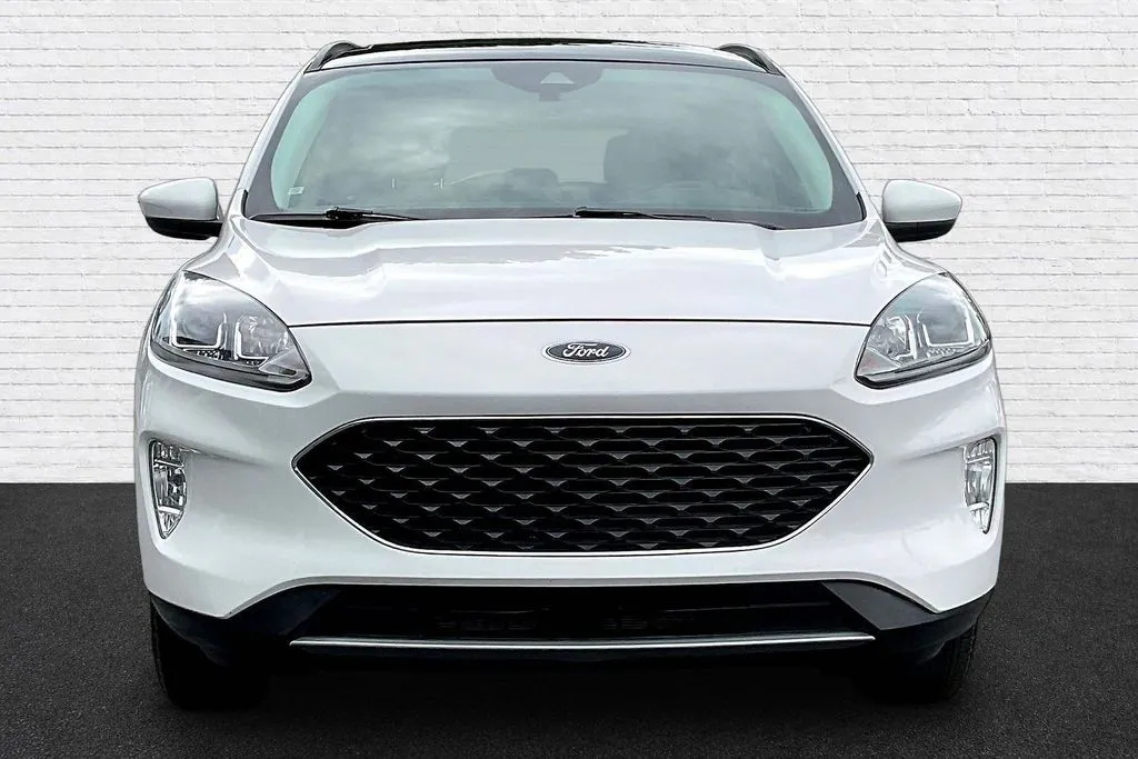 Ford Escape Hybrid photo 2