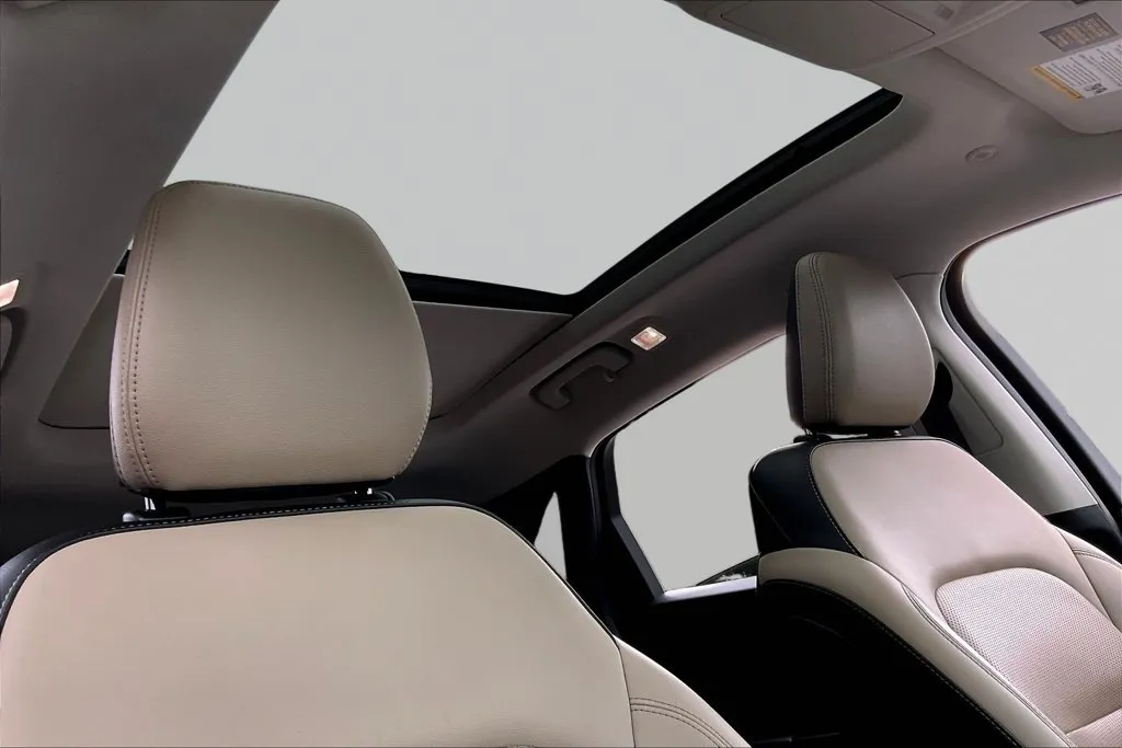 Ford Escape photo 26