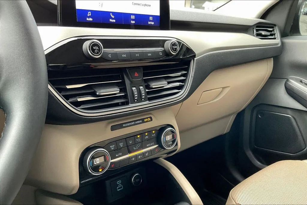 Ford Escape Hybrid photo 15