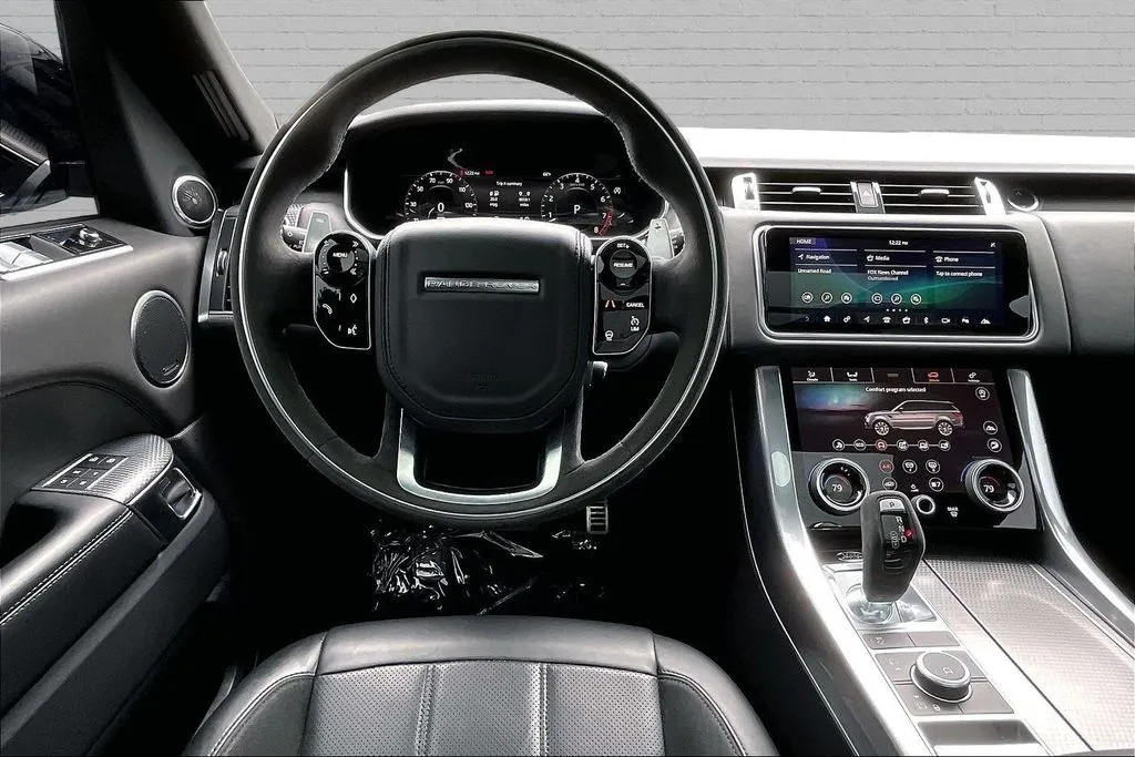 Land Rover Range Rover Sport photo 8