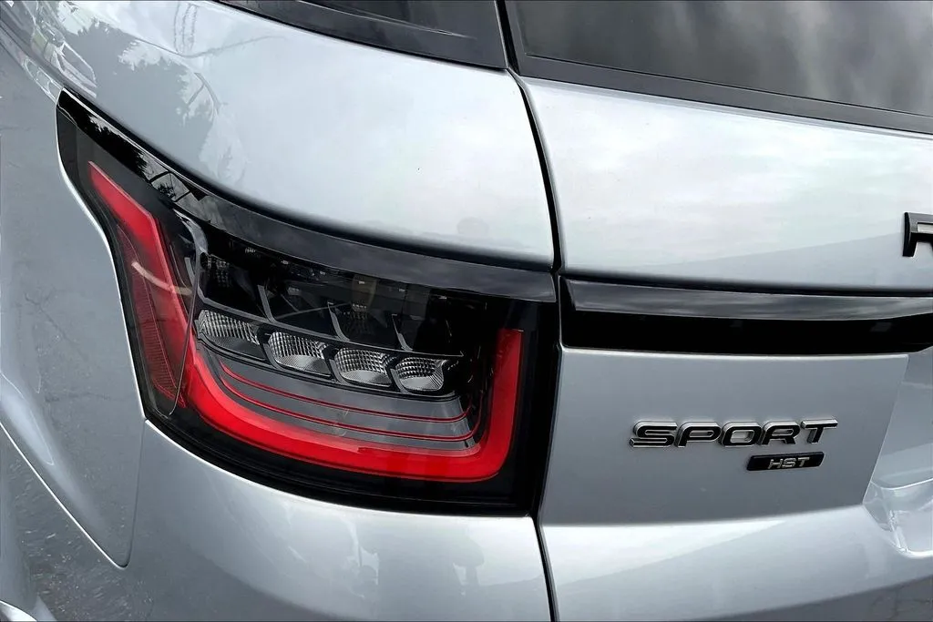 Land Rover Range Rover Sport photo 22