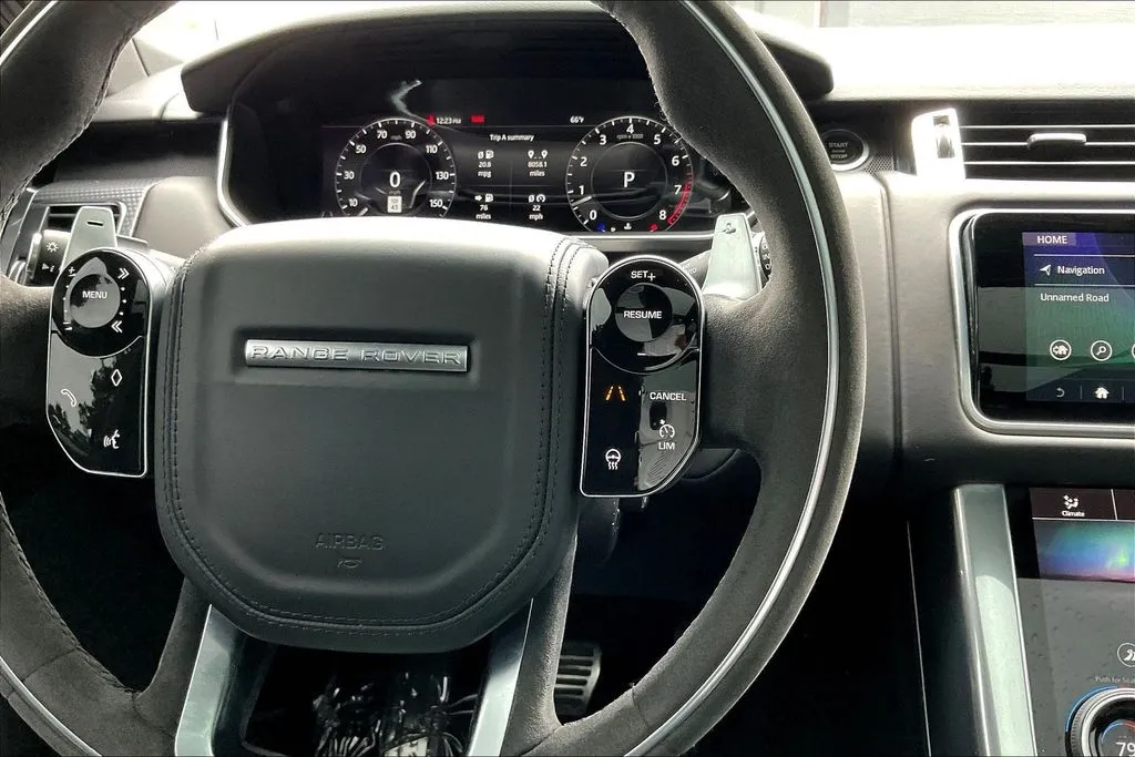 Land Rover Range Rover Sport photo 12