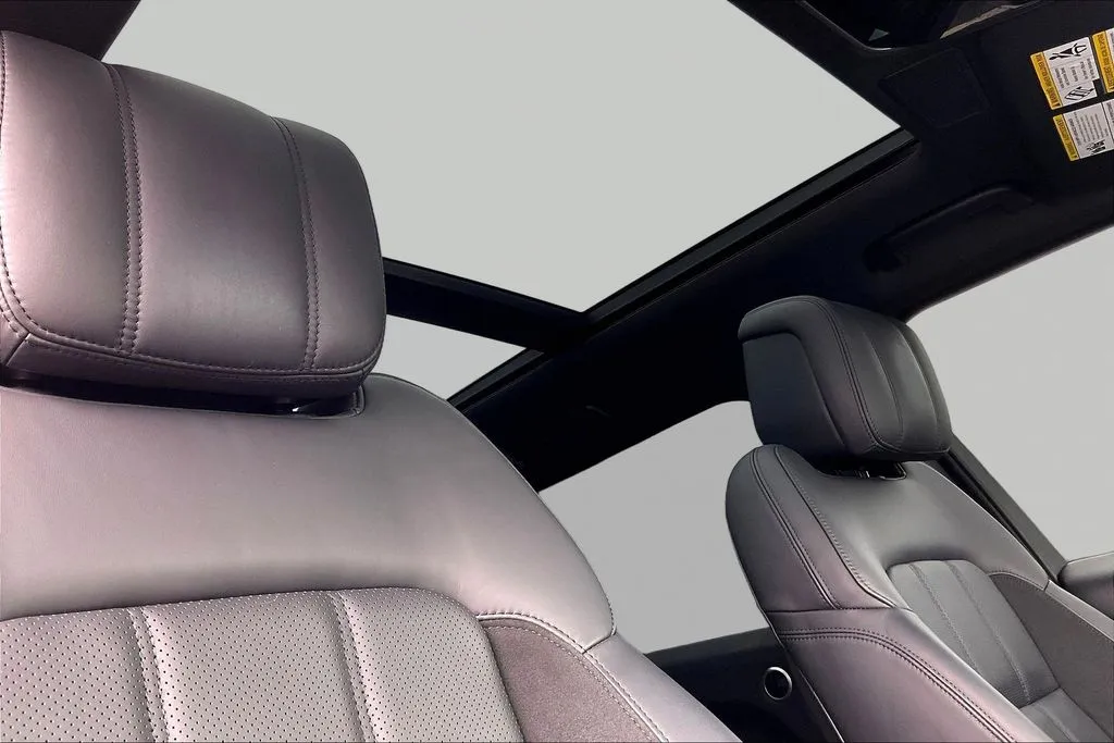 Land Rover Range Rover Sport photo 26