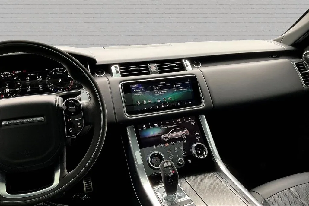 Land Rover Range Rover Sport photo 9