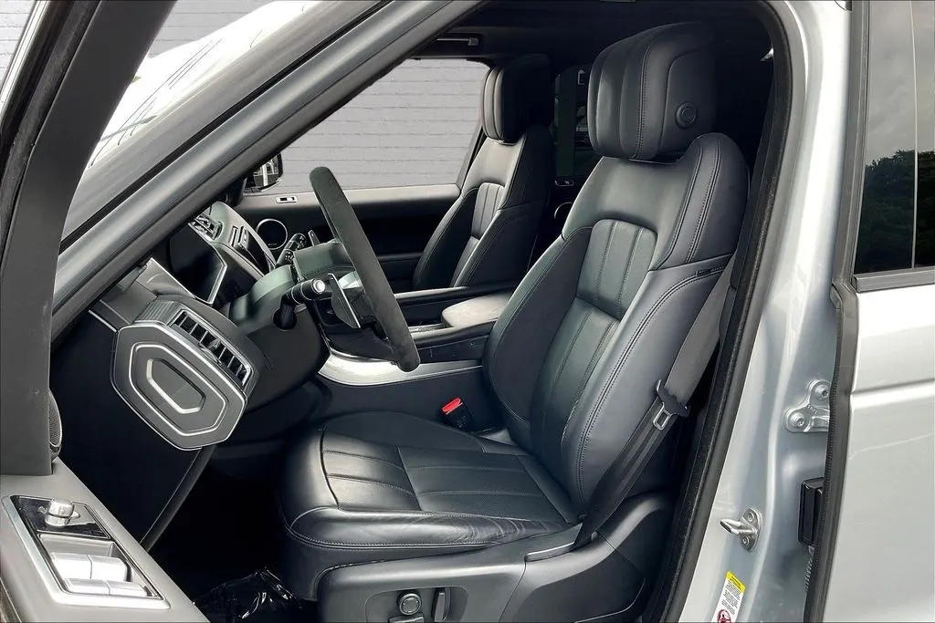 Land Rover Range Rover Sport photo 20