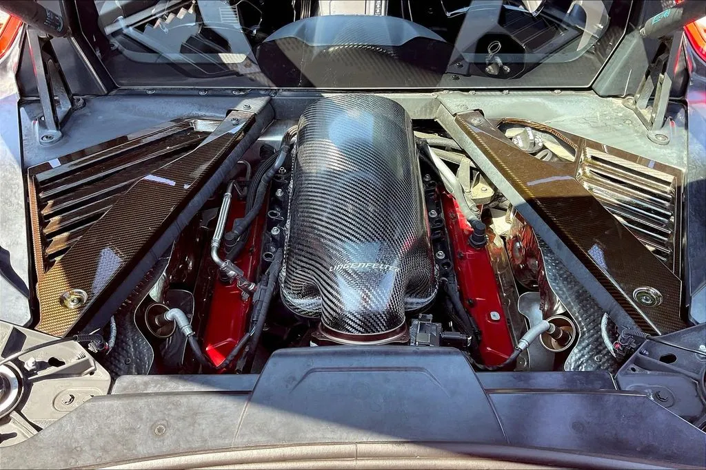 Chevrolet Corvette photo 25