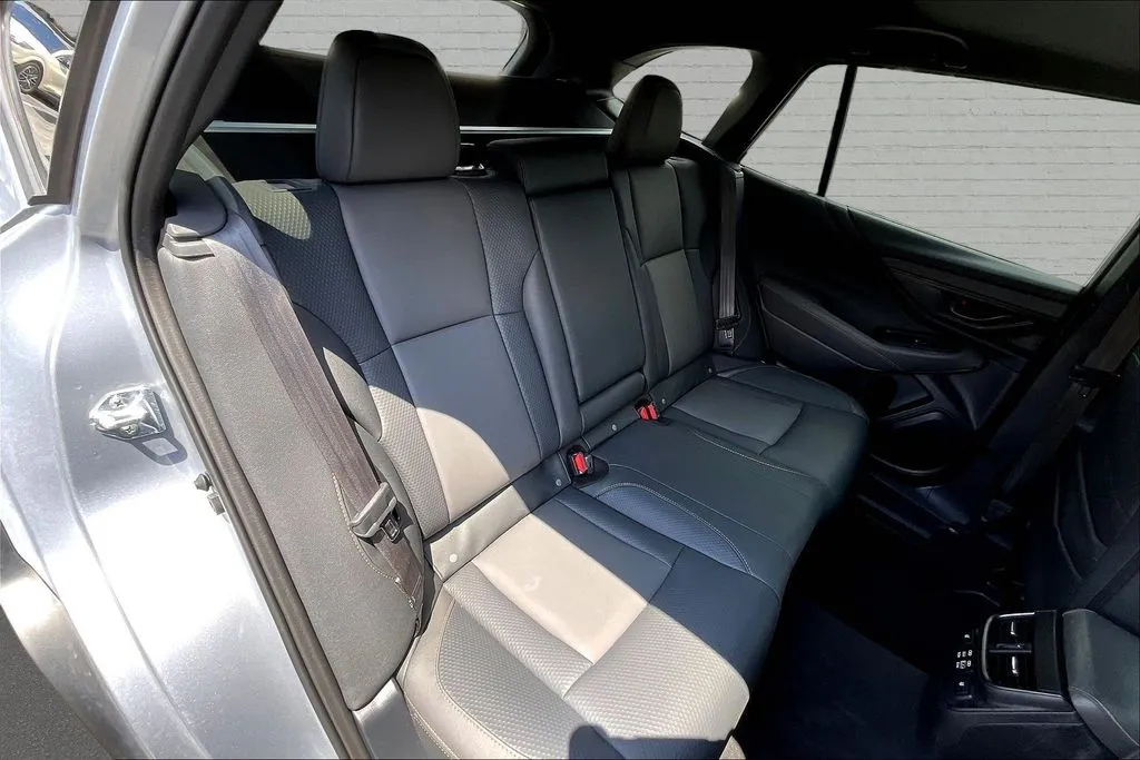 Subaru Outback photo 24