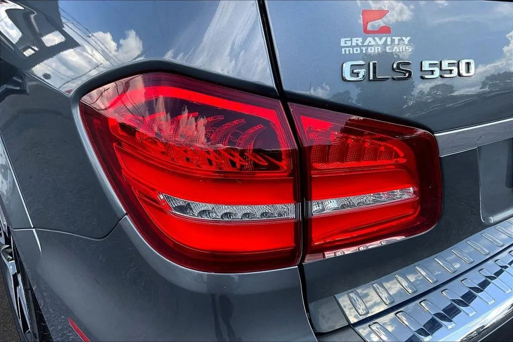 Mercedes-Benz GLS photo 21