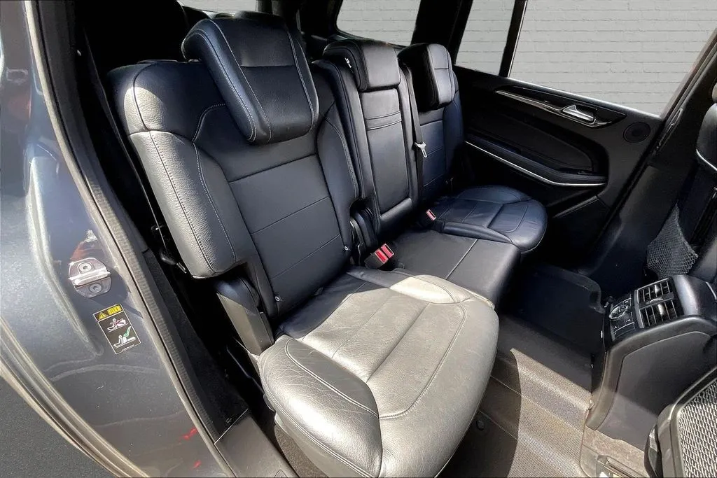 Mercedes-Benz GLS photo 23