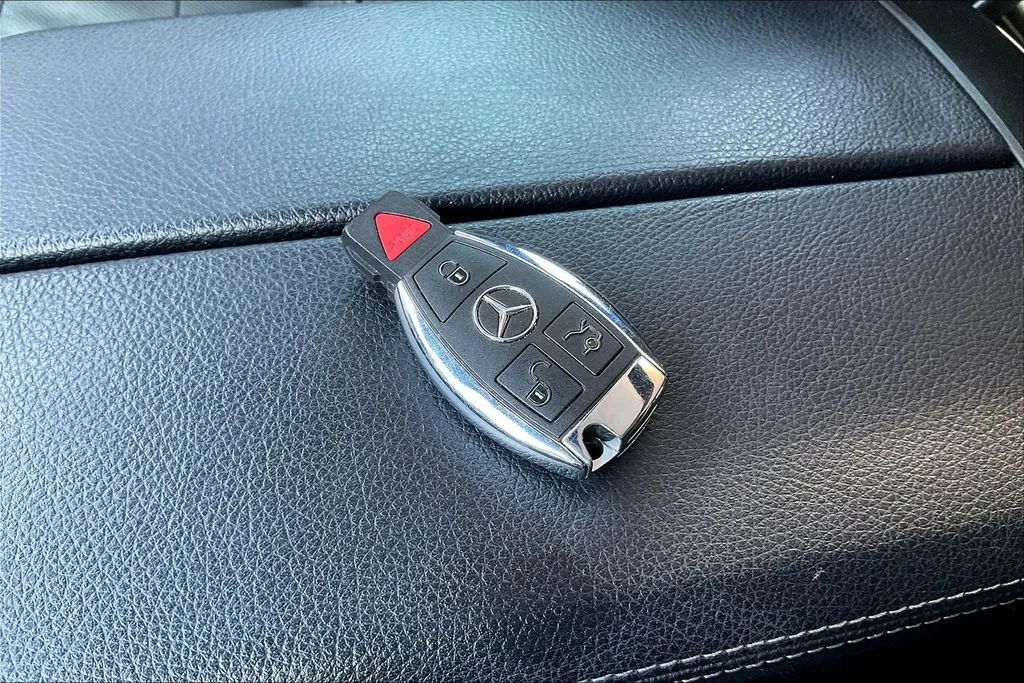 Mercedes-Benz GLS photo 32