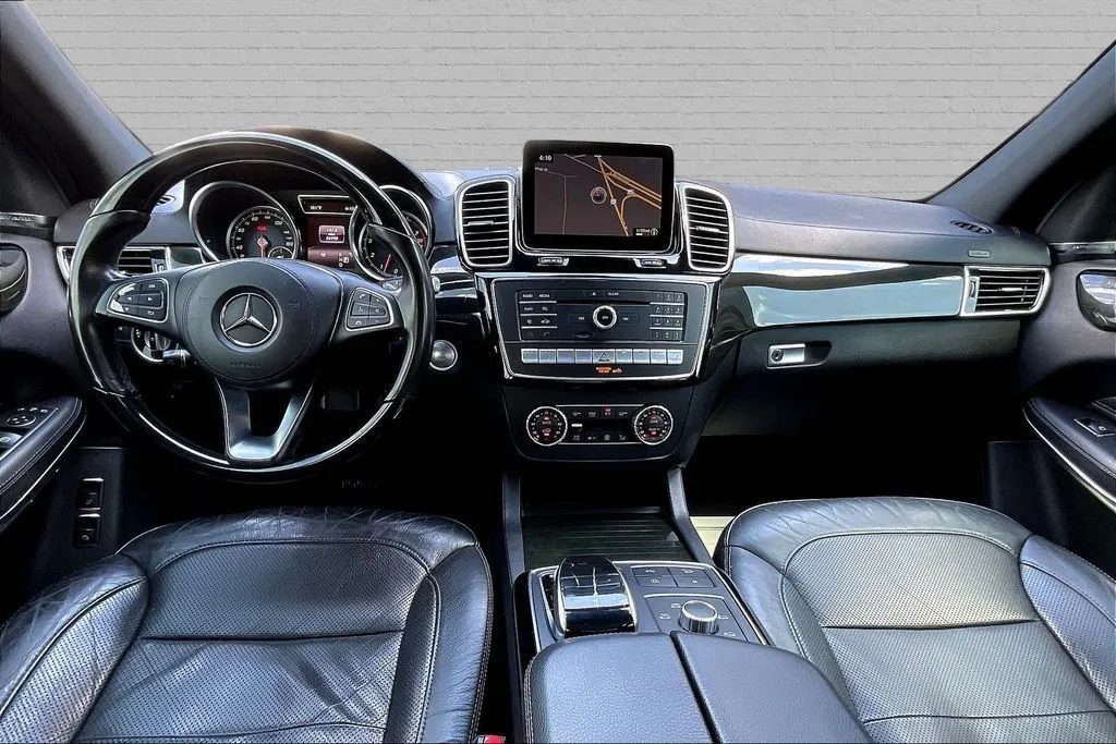 Mercedes-Benz GLS photo 7