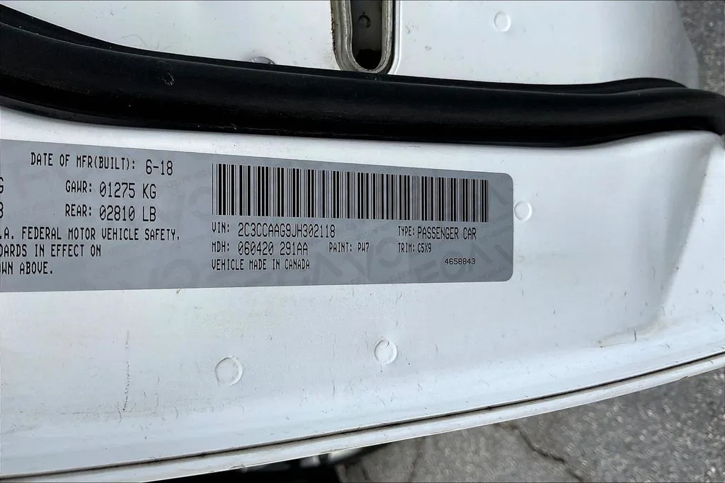 Chrysler 300 photo 9
