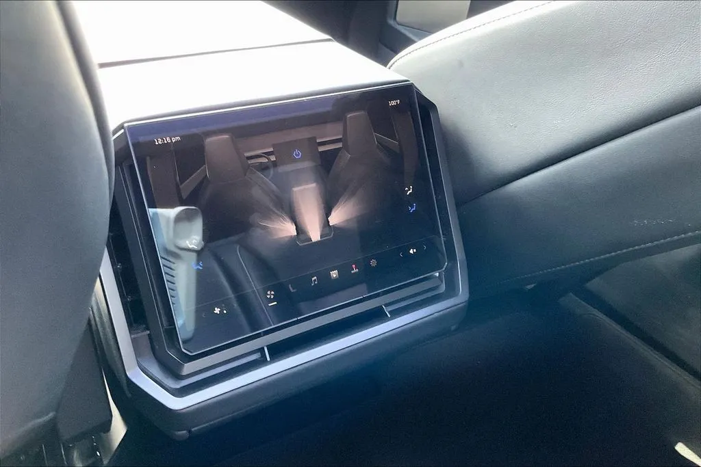 Tesla Cybertruck photo 6