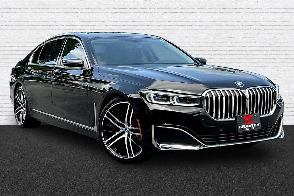 BMW 7 Series photo 3