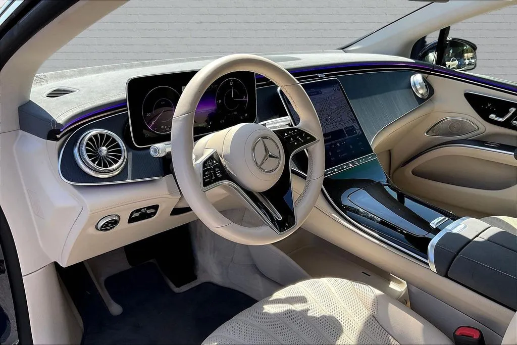 Mercedes-Benz EQS photo 16