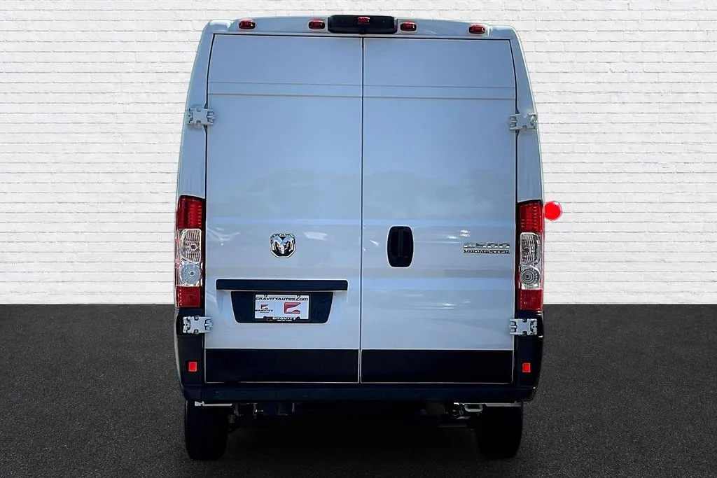 Ram ProMaster 2500 photo 5