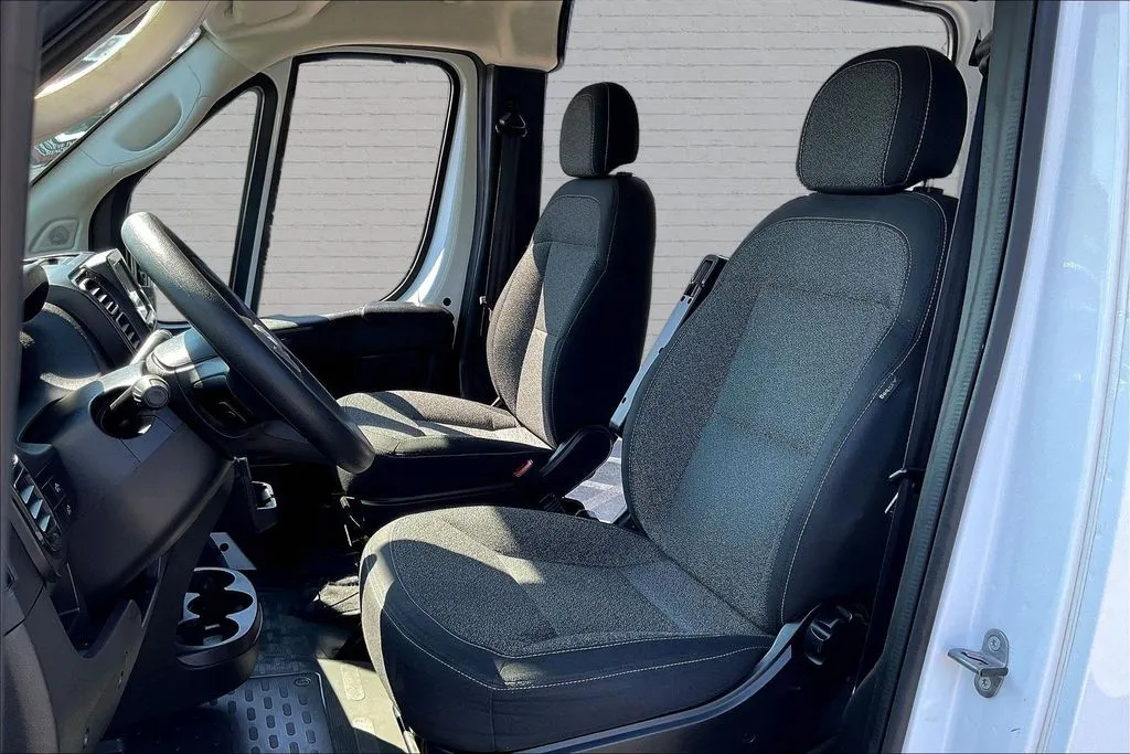 Ram ProMaster 2500 photo 19