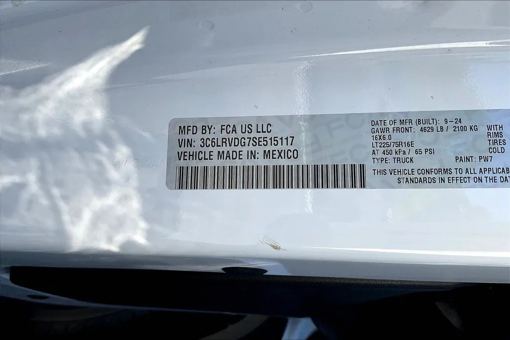Ram ProMaster 2500 photo 17