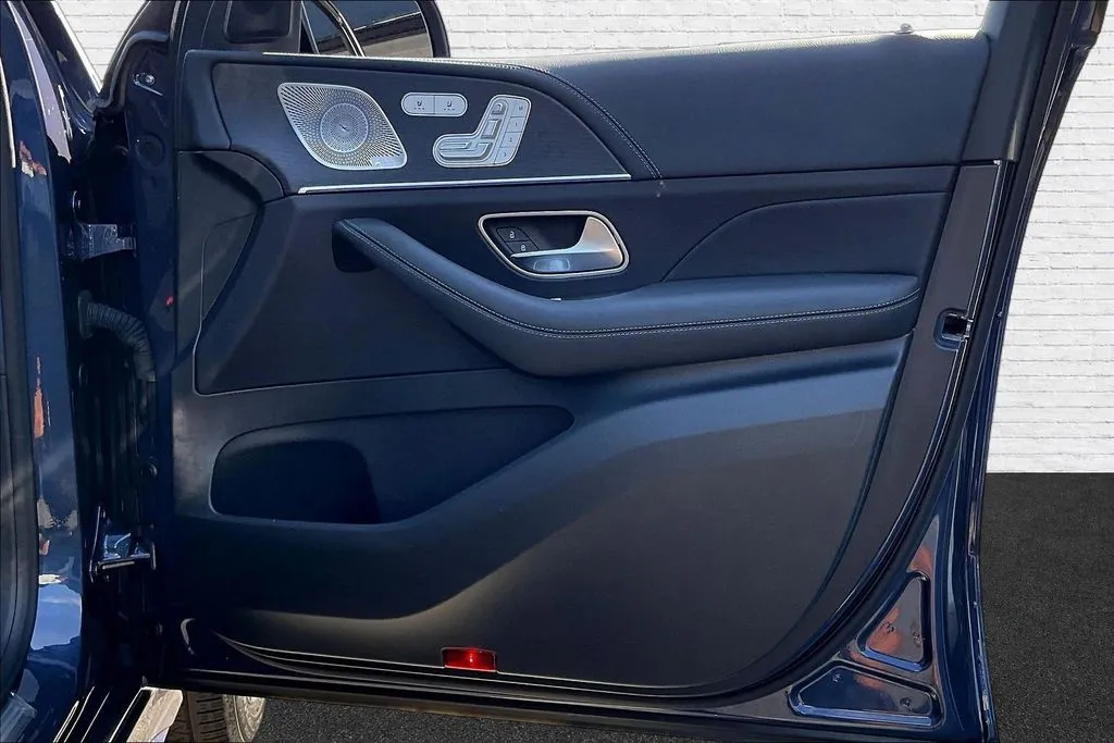 Mercedes-Benz GLE photo 27
