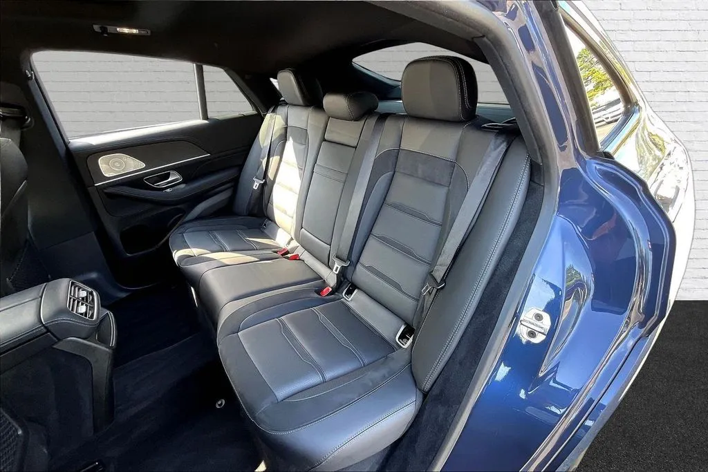 Mercedes-Benz GLE photo 21