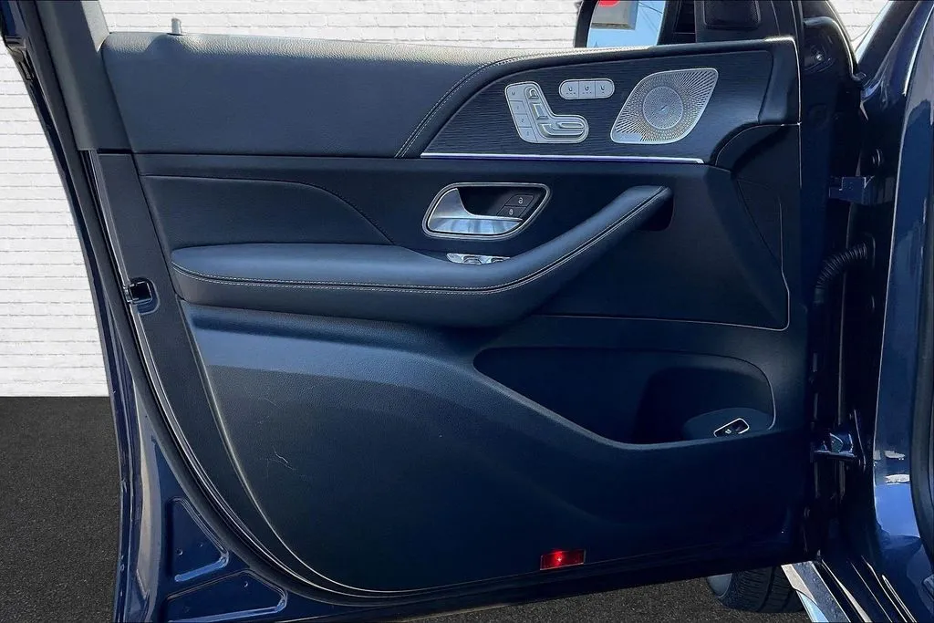 Mercedes-Benz GLE photo 19