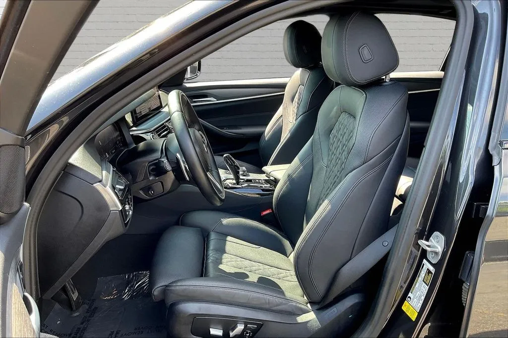 BMW 5 Series photo 20