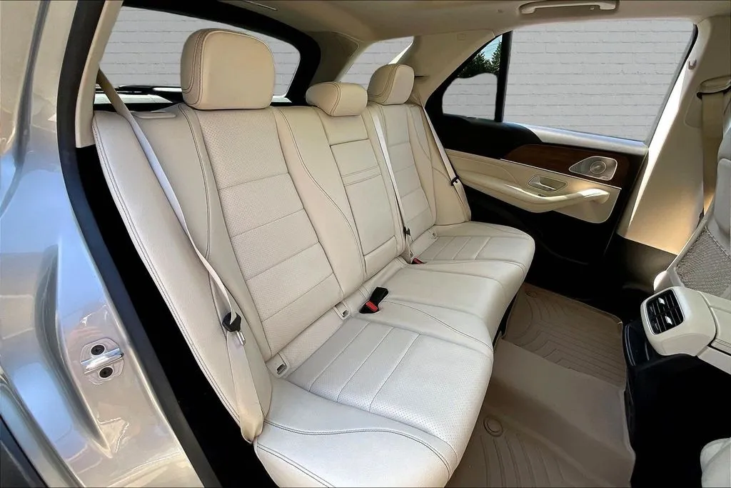 Mercedes-Benz GLE photo 23