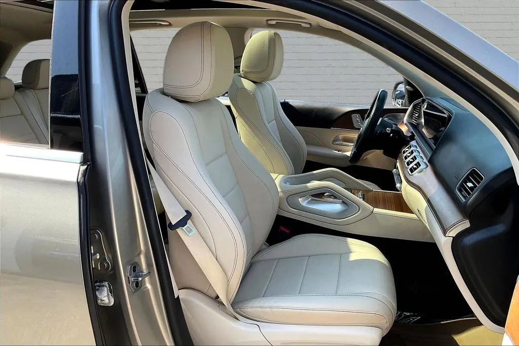 Mercedes-Benz GLE photo 27