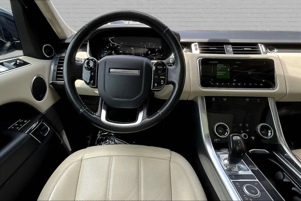 Land Rover Range Rover Sport photo 8