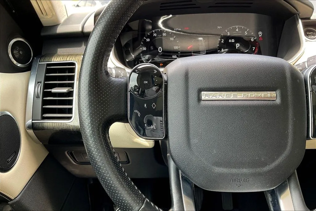 Land Rover Range Rover Sport photo 11