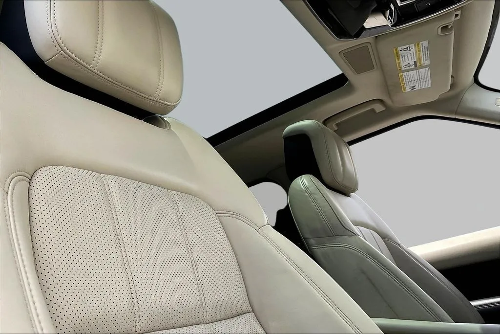 Land Rover Range Rover Sport photo 24