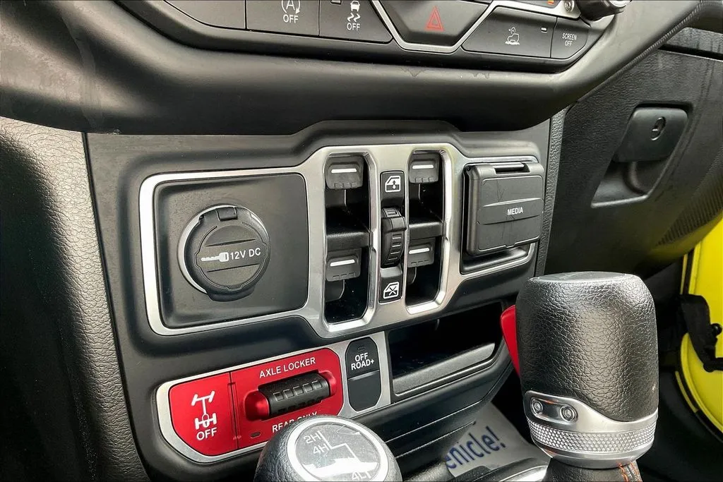 Jeep Gladiator photo 16