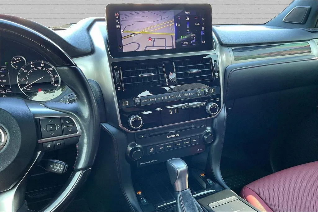 Lexus GX photo 9