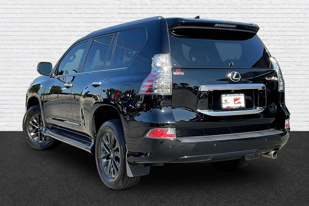 Lexus GX photo 4