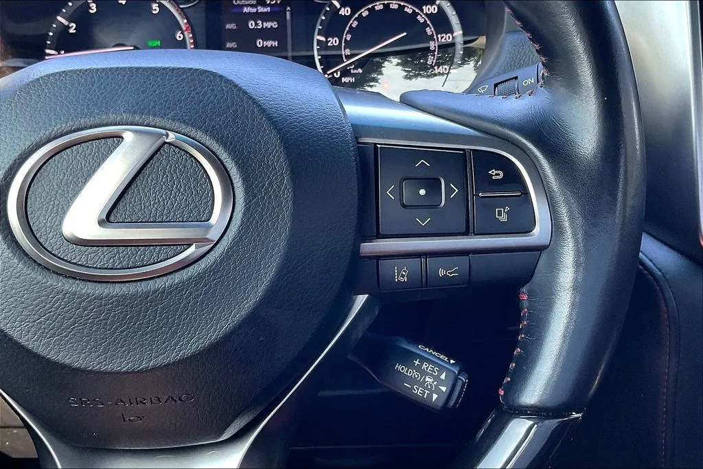 Lexus GX photo 12
