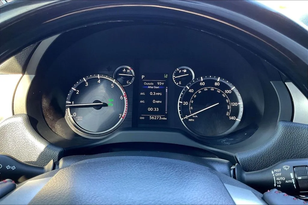 Lexus GX photo 13
