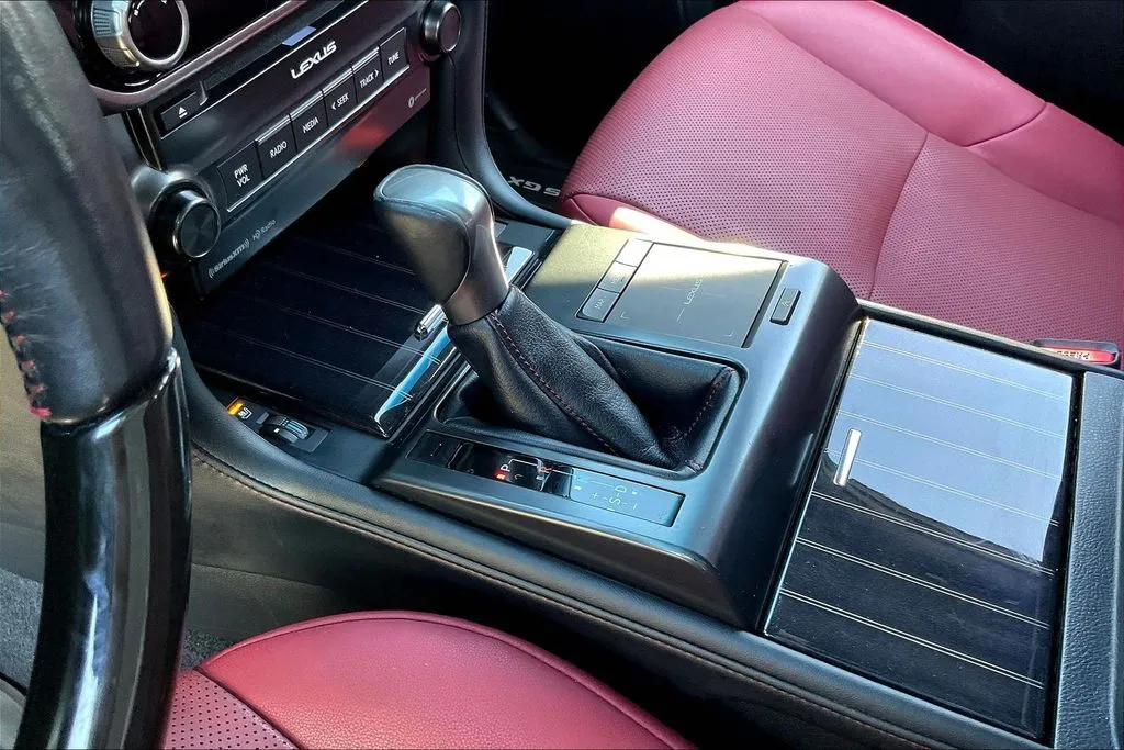 Lexus GX photo 18