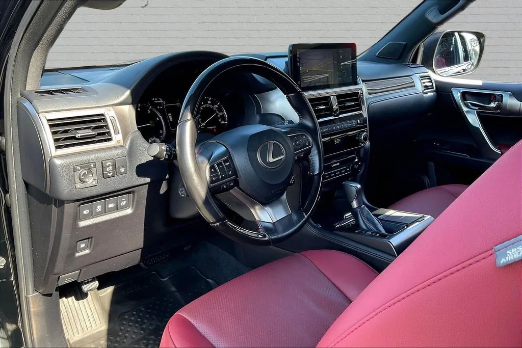 Lexus GX photo 17
